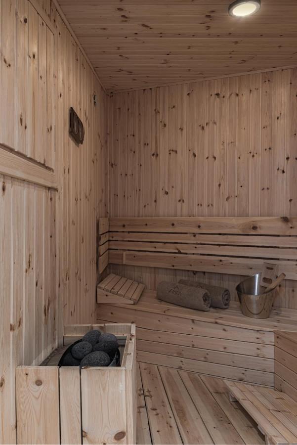 Akra Suites & Spa 이메로비글리 외부 사진