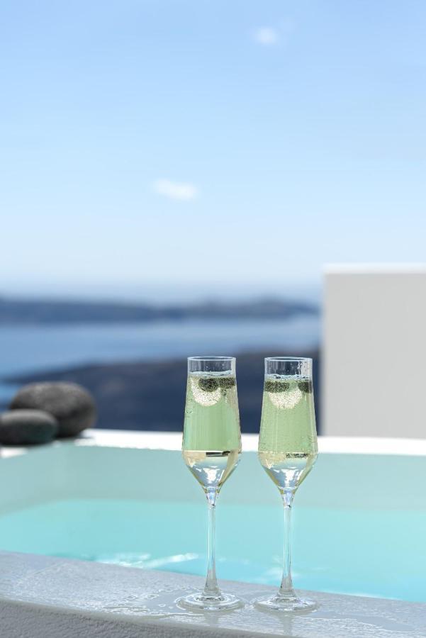 Akra Suites & Spa 이메로비글리 외부 사진